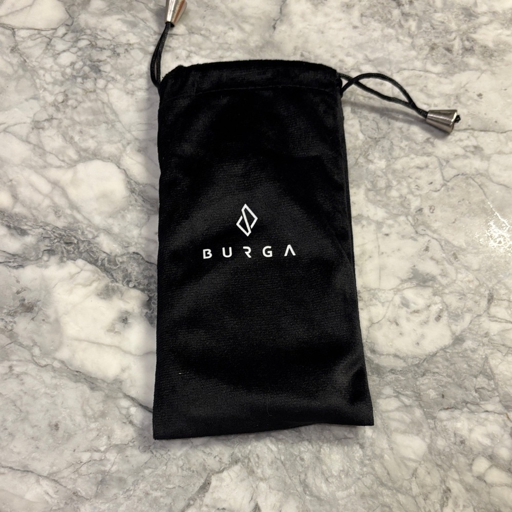 Burga Heartbreaker - iPhone 16 Pro Max Case